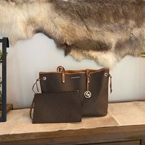 Michael Kors Tote and matching clutch